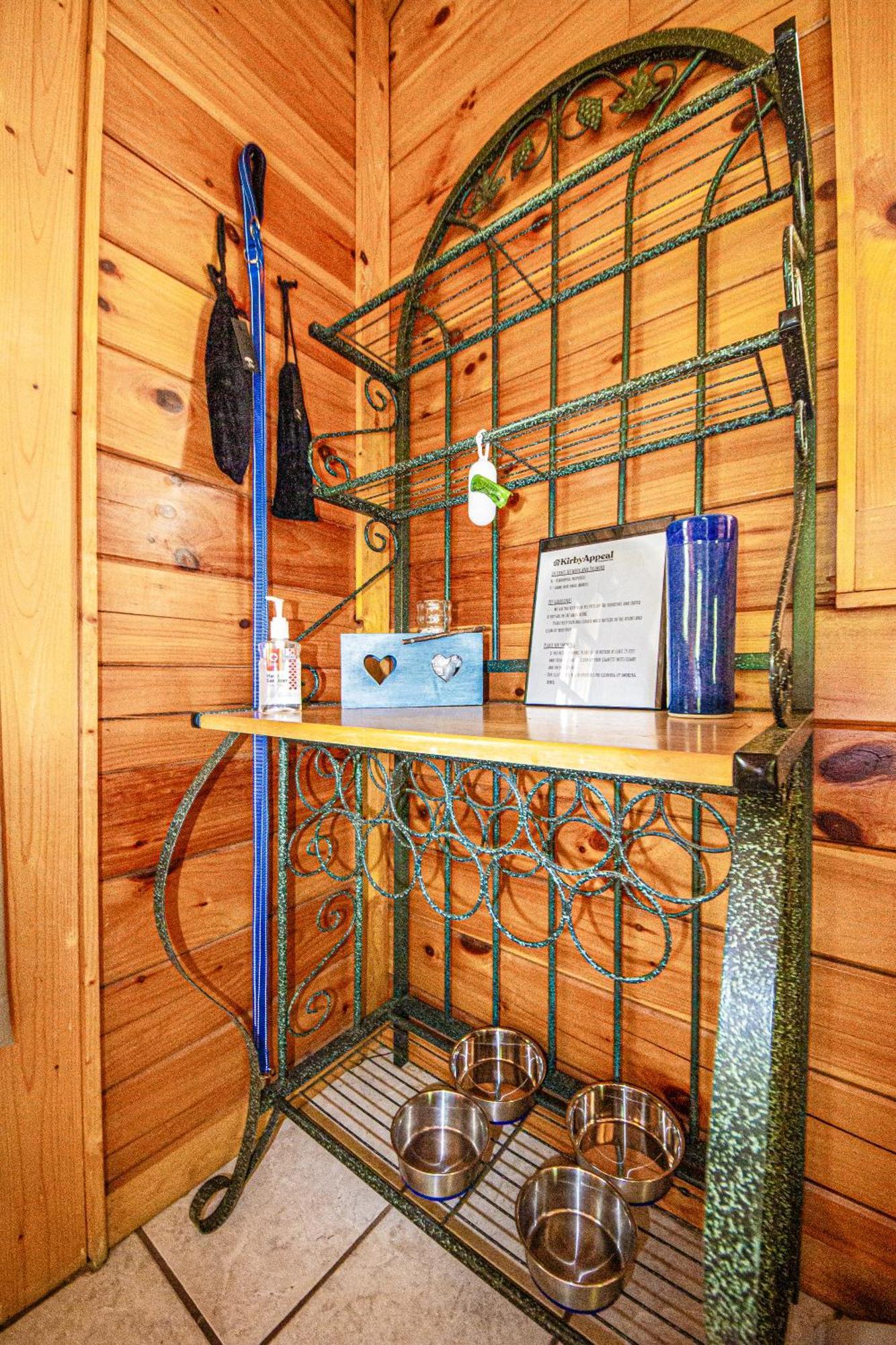 Love Me Tender Studio Cabin Sevierville Δωμάτιο φωτογραφία
