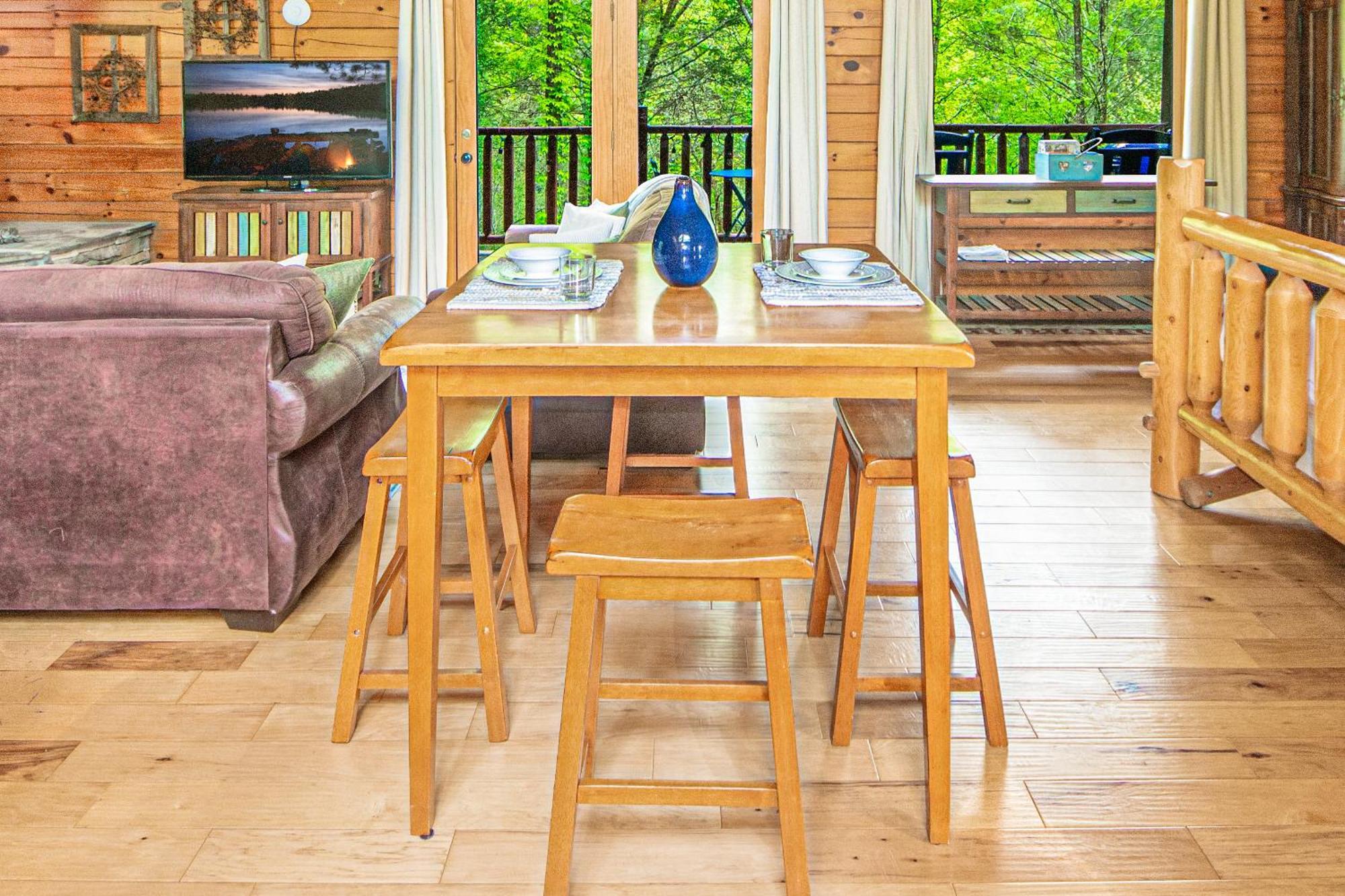 Love Me Tender Studio Cabin Sevierville Εξωτερικό φωτογραφία